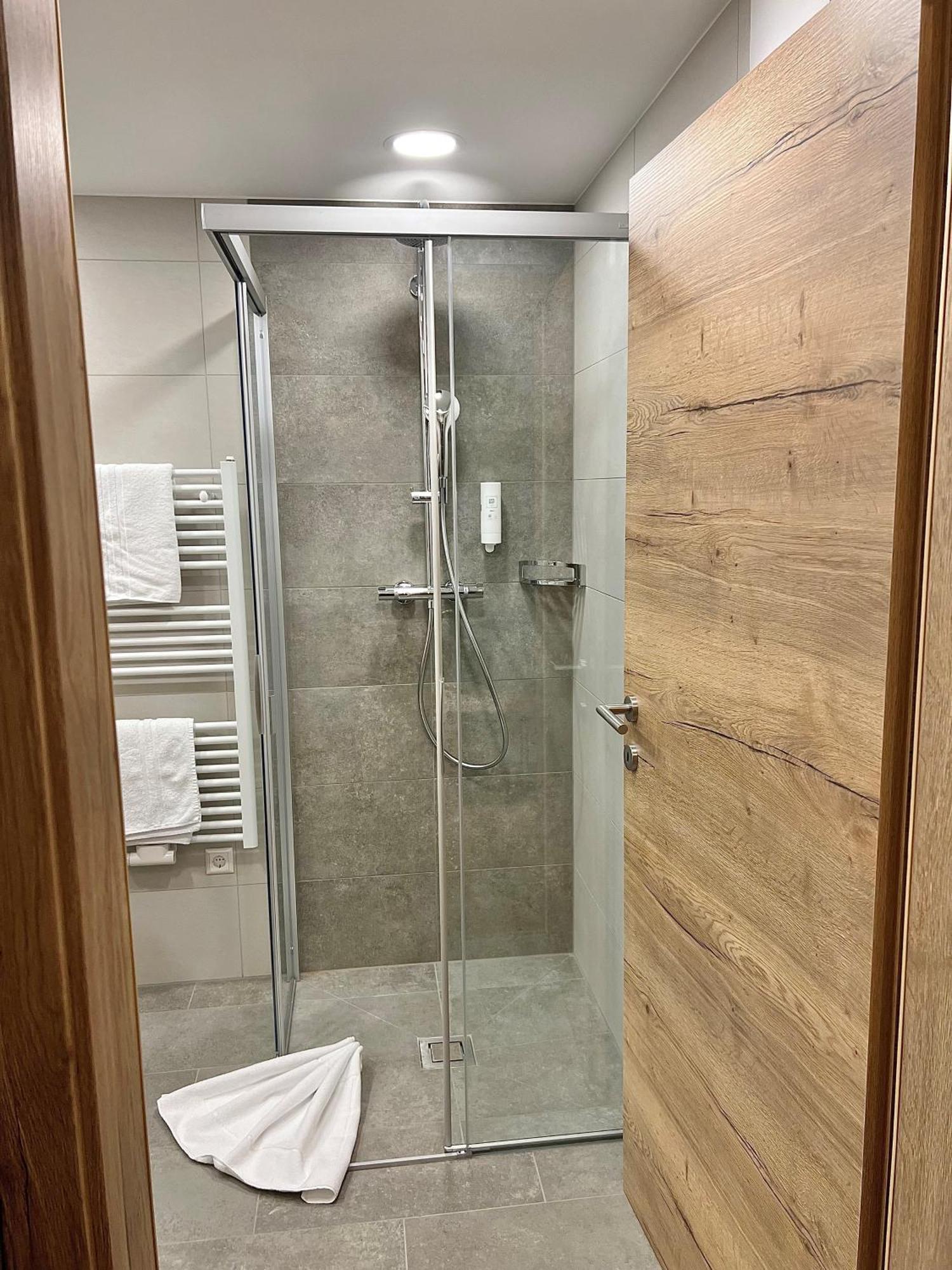 Andi'S Skihotel オーバータウエルン エクステリア 写真