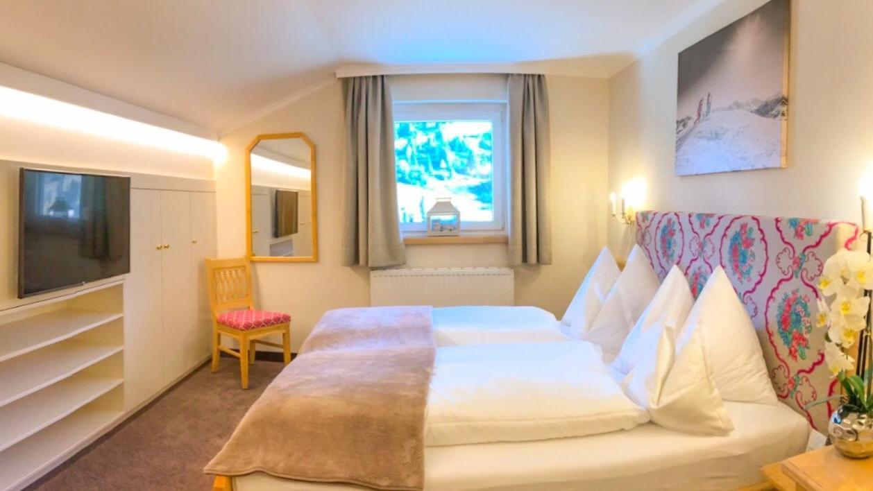 Andi'S Skihotel オーバータウエルン エクステリア 写真