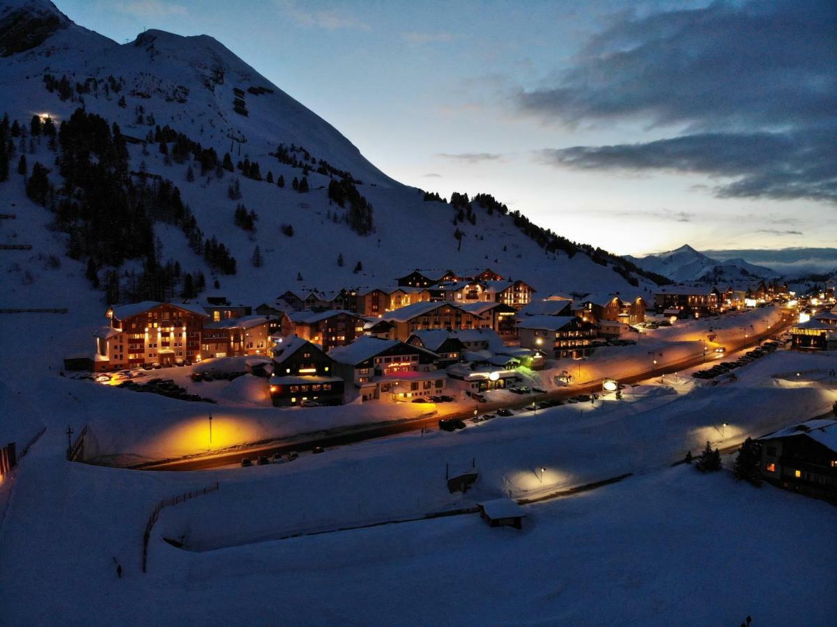 Andi'S Skihotel オーバータウエルン エクステリア 写真