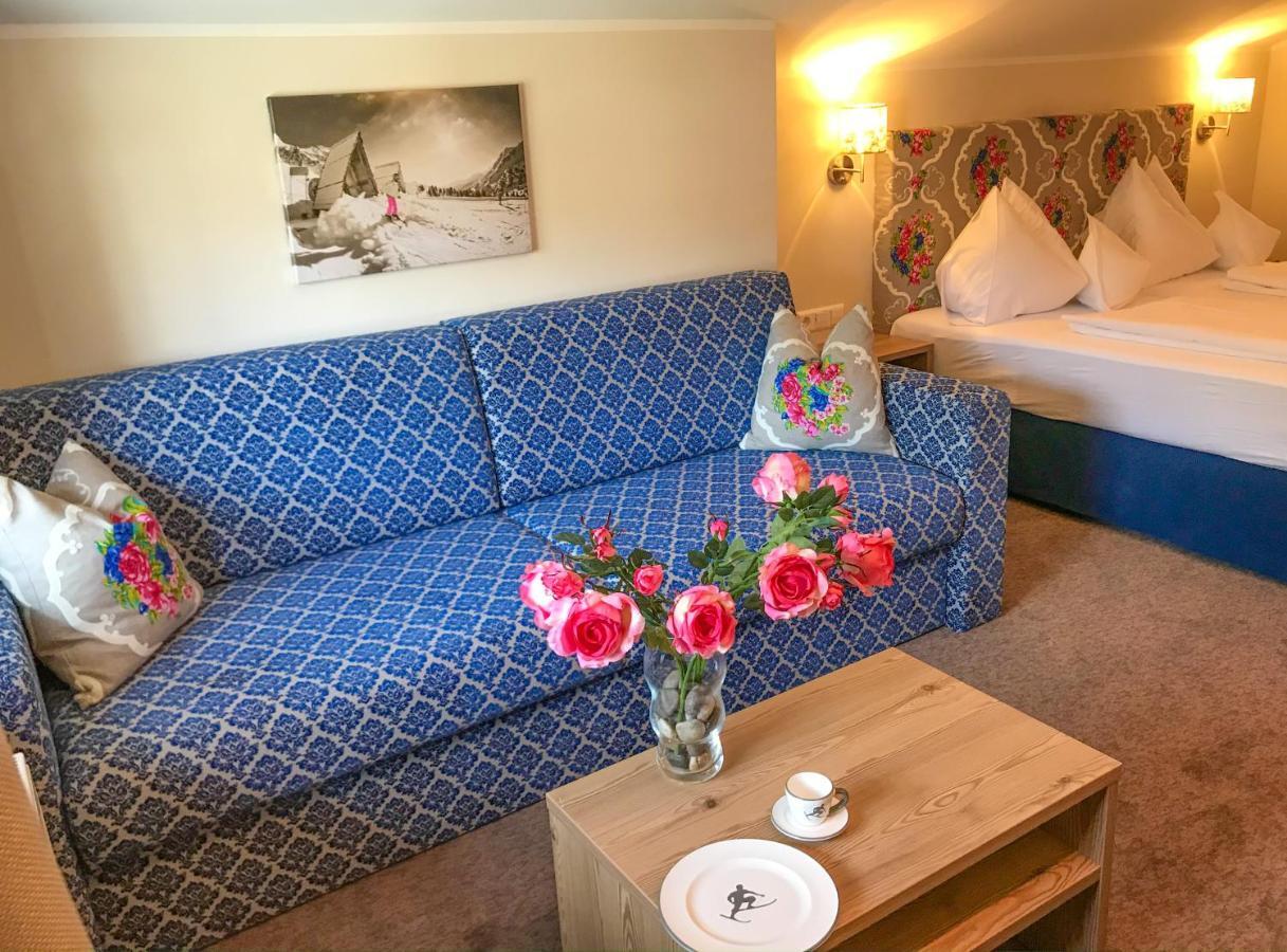 Andi'S Skihotel オーバータウエルン エクステリア 写真