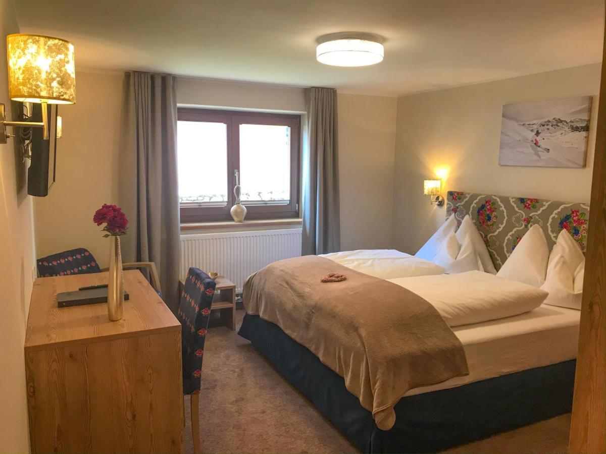 Andi'S Skihotel オーバータウエルン エクステリア 写真